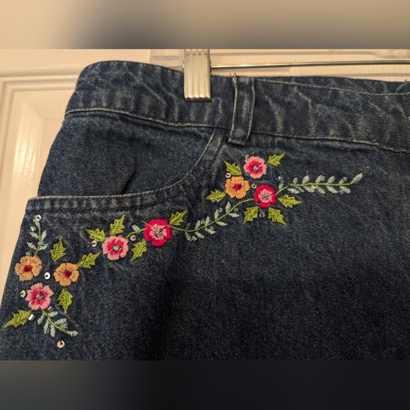 VINTAGE Carrie Allen Embroidered floral sequin Capris jeans pants shorts size XL - Picture 3 of 10